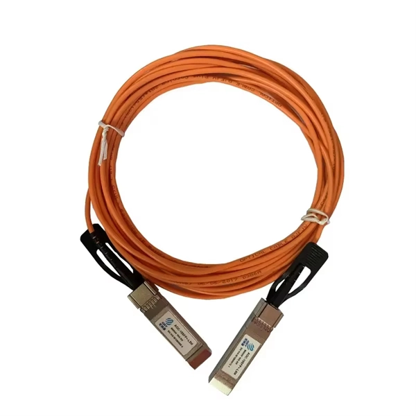 What is the concept of an optical amplifier 