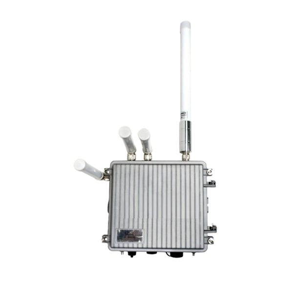 Fiber optic flange head attenuation