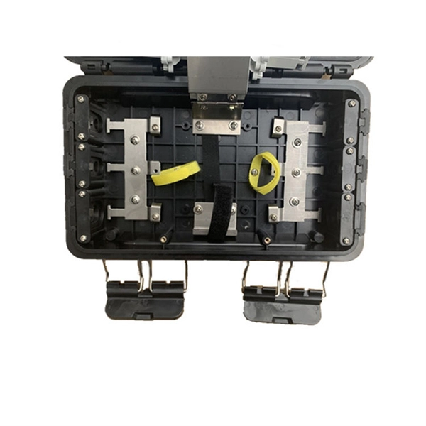 Dedicated power distribution box for instrument monitoring