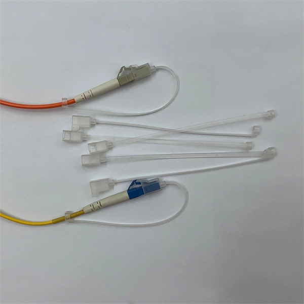 Connect the fan module to the distribution box