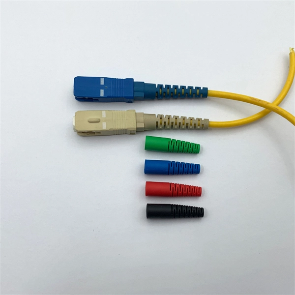 GPON user terminal device is lit up with red light