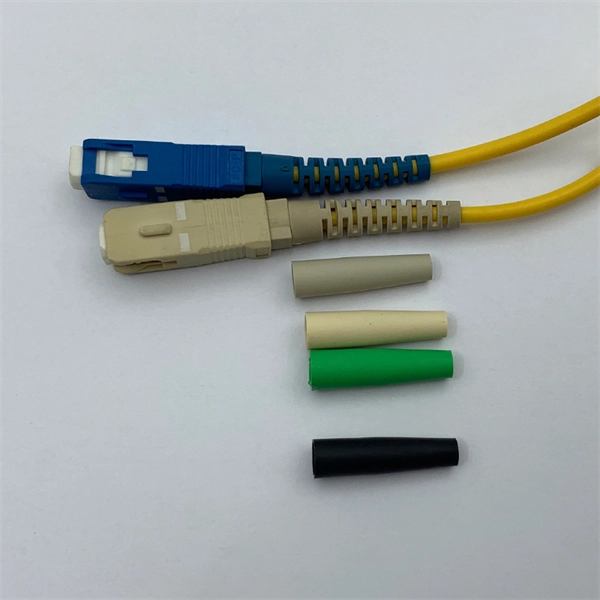 Cable routing on cable trays