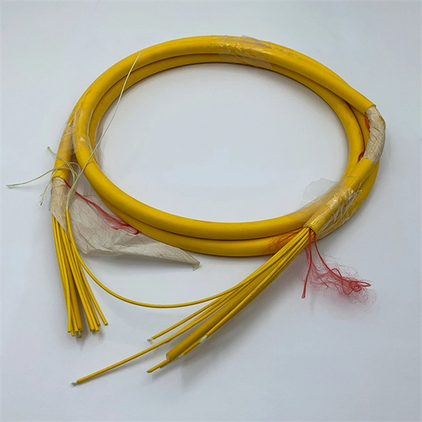 How large should the cable tray be for fiber optic cables 