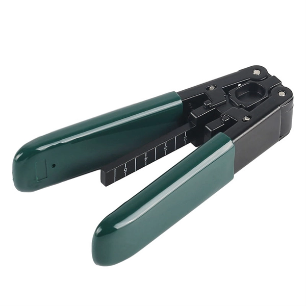 Dustproof and durable power distribution box