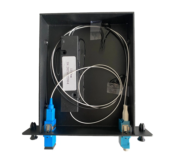 Side-by-side cable trays turning